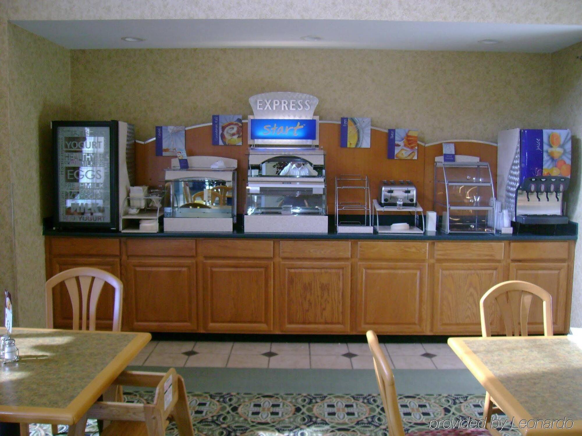 Express & Pierre-fort Pierre By Ihg Hotel 2*
